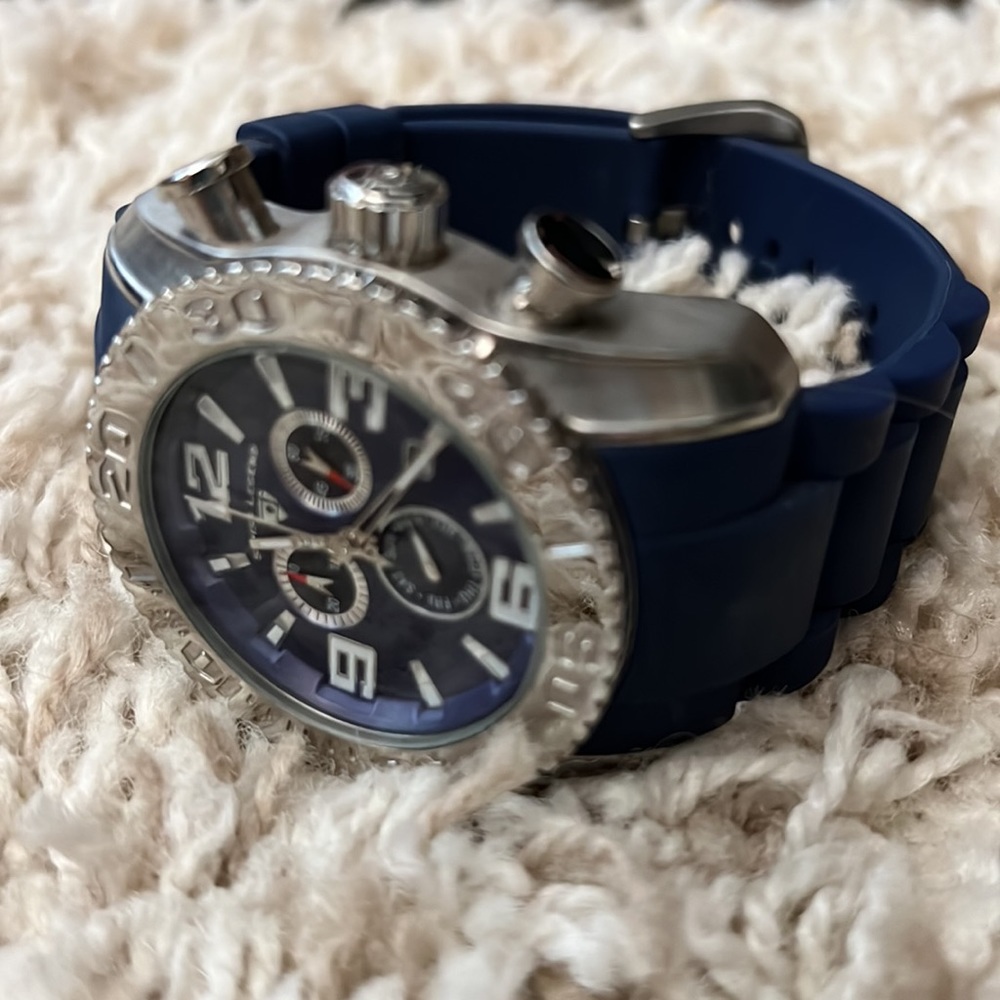 Swiss Legend Watch - Picture 2 of 8